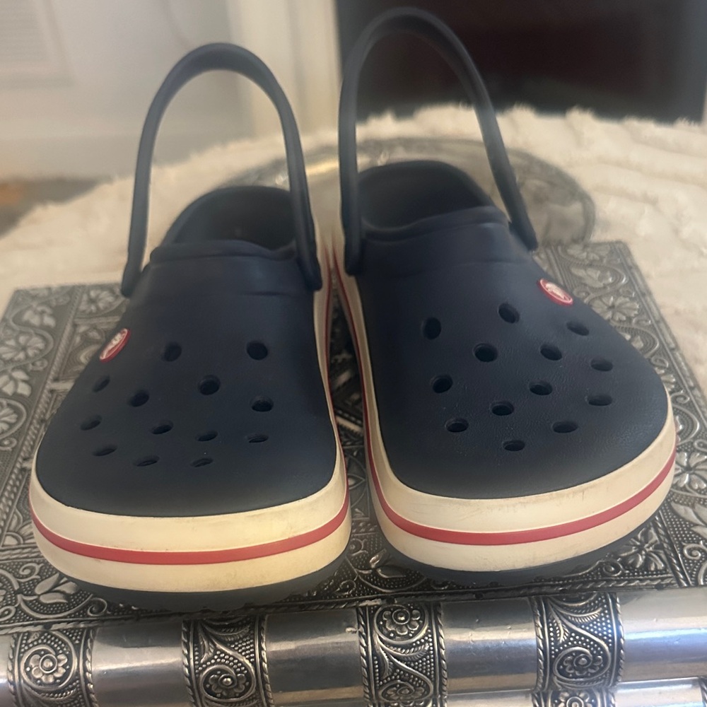 Unisex Navy Crocs-Style Clog with Backstrap